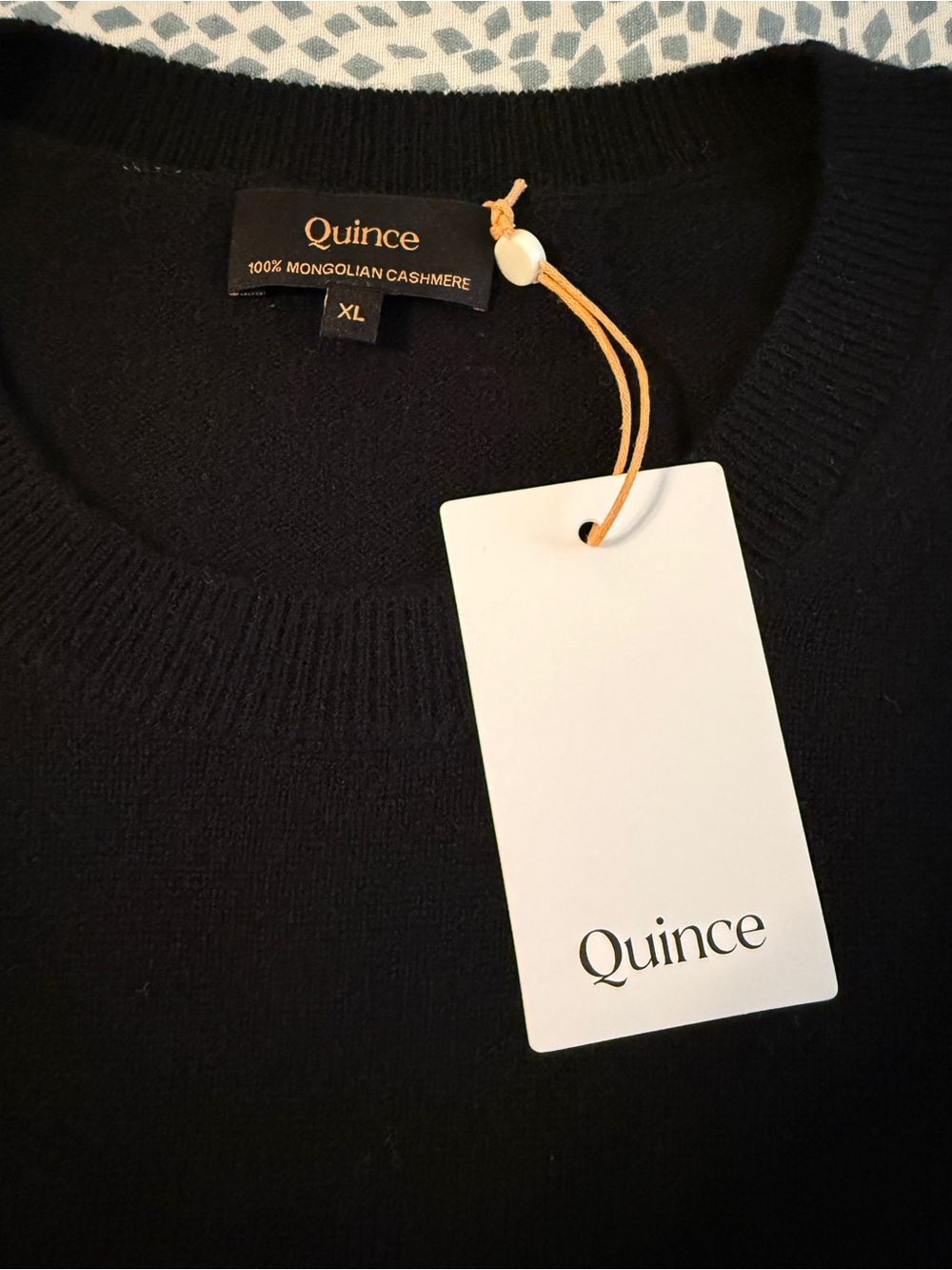 Quince | Black Mongolian Cashmere Tee - Picture 4 of 11